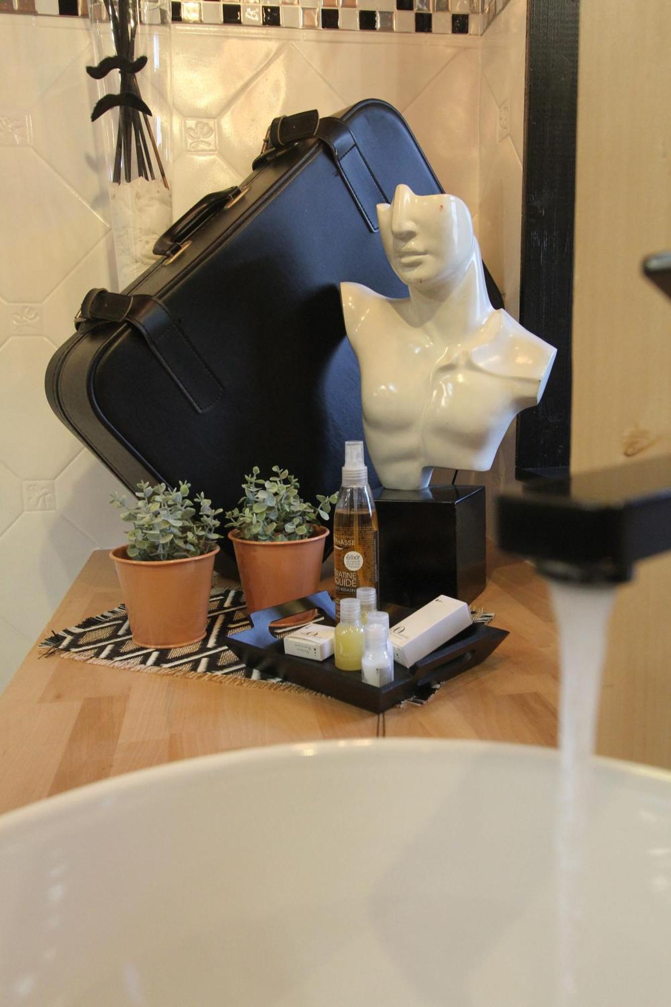 Taty Ginette Maison Et Table D'Hotes Marolles  エクステリア 写真